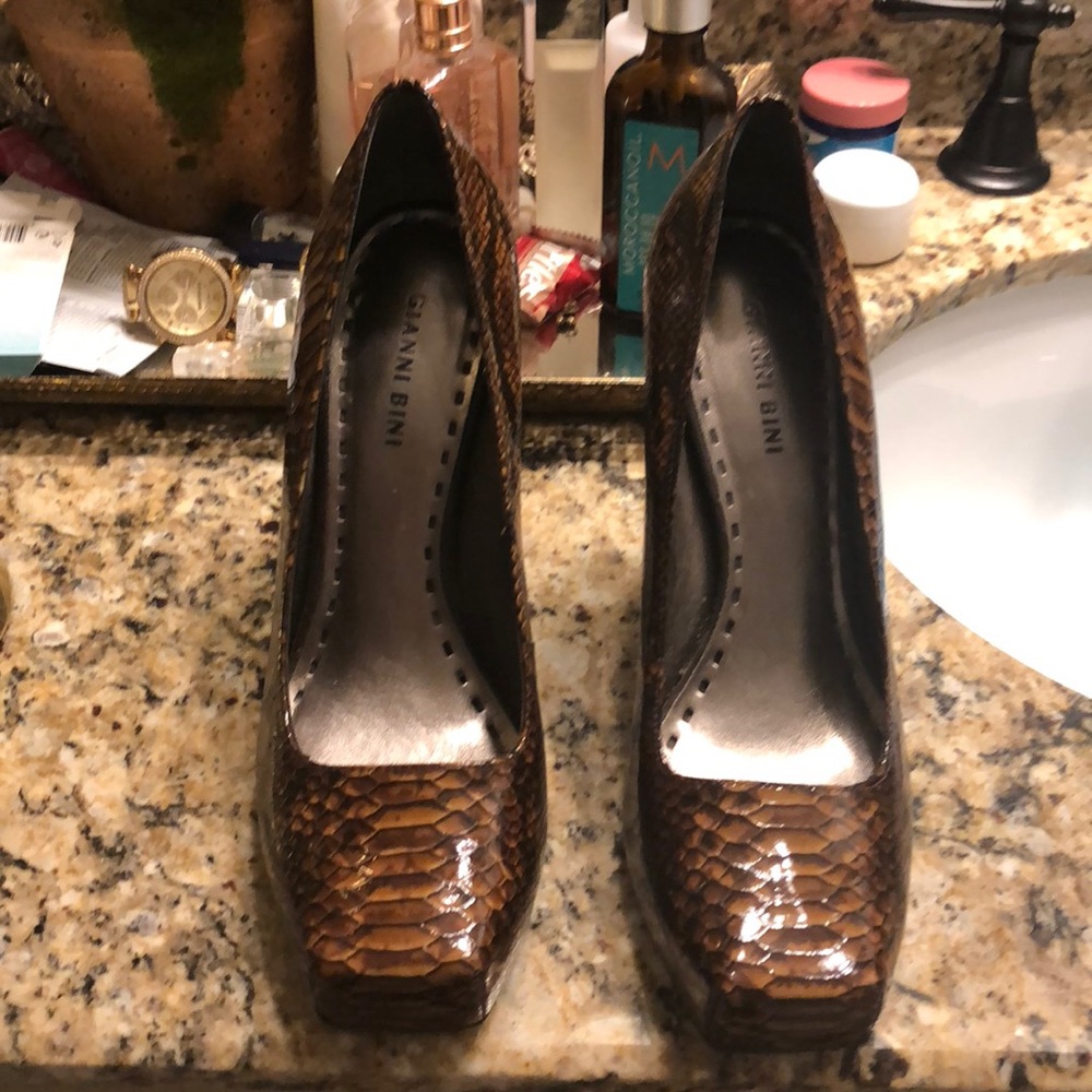 Gianni Bini Heels